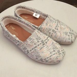 Toms - size 8 W